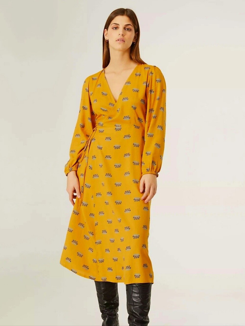 Compania Fantastica Aster Print Wrap Dress Midi Mustard Floral Modcloth NWOT M - Picture 1 of 12